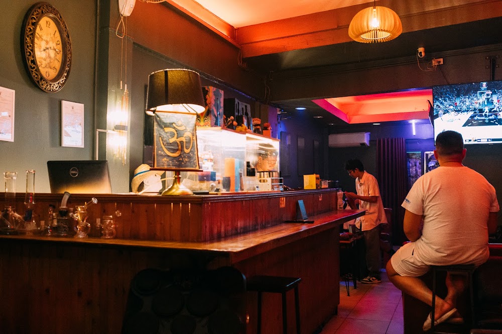 High Town High Peace Cannabis สันติยัน Santiyun 大麻 ( ร้านกัญชาเชียงใหม่ Cannabis Shop ) ขายส่งกัญชาอันดับหนึ่งเชียงใหม่ - photo 3