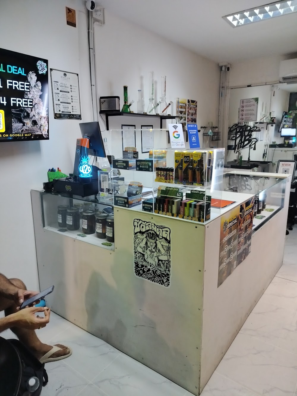 Biolab Weed Shop - photo 3
