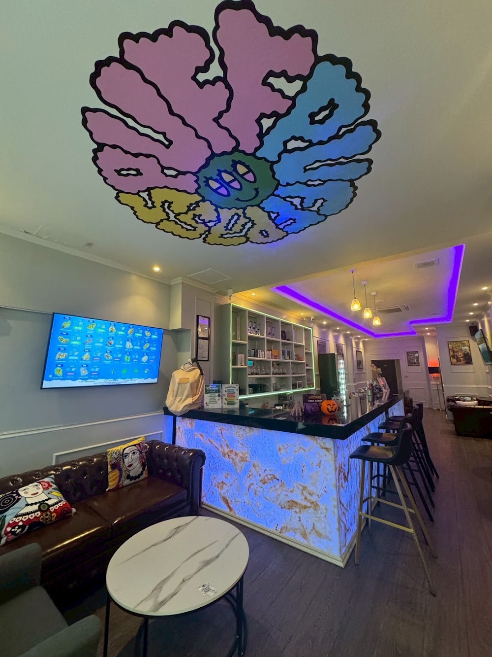All Time High (Phuket, Bangla Road) - Cannabis Dispensary - Weed Lounge & Bar in Patong / Phuket - photo 2