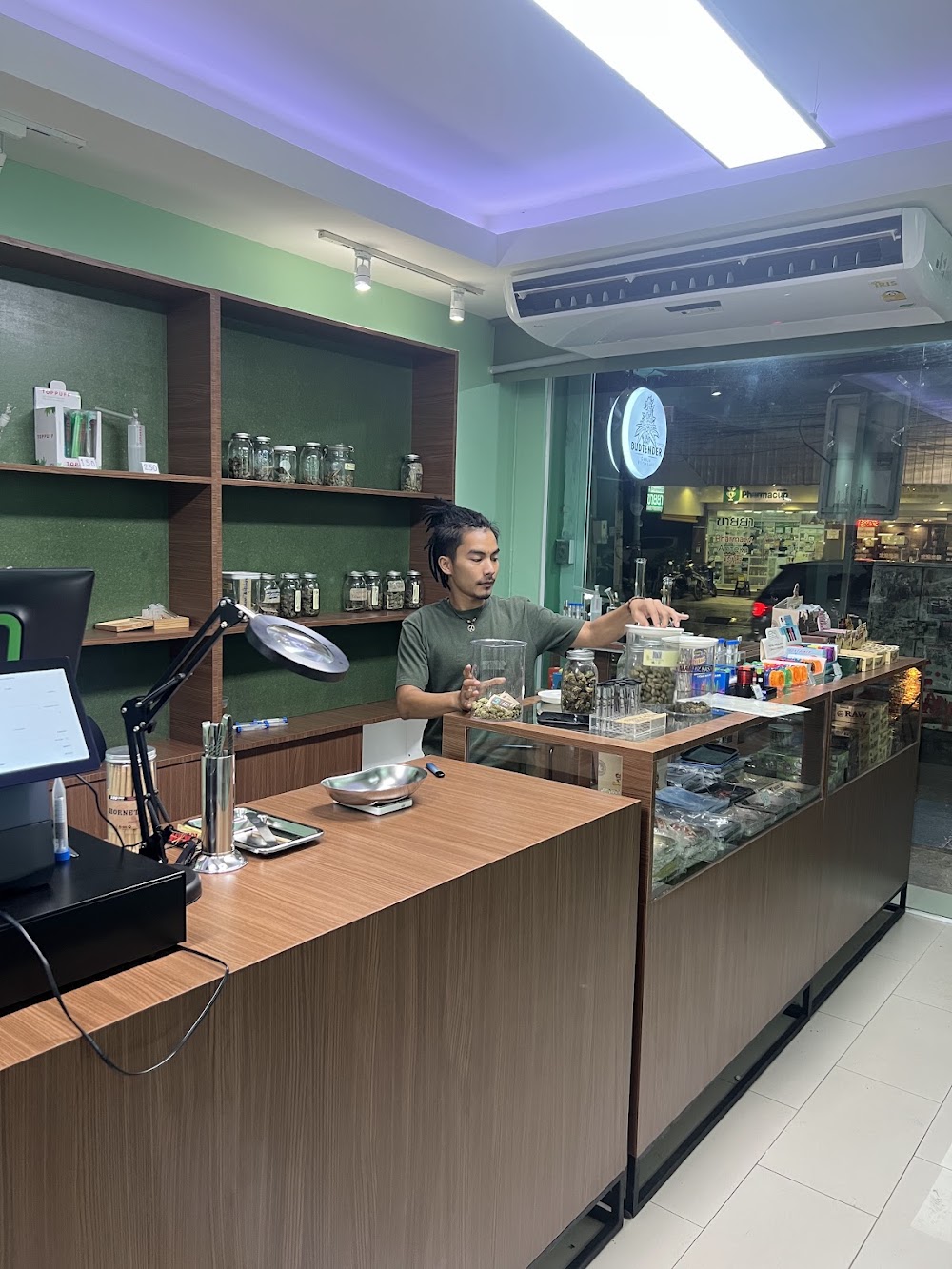 The Budtender - Ganja Dispensary - photo 4