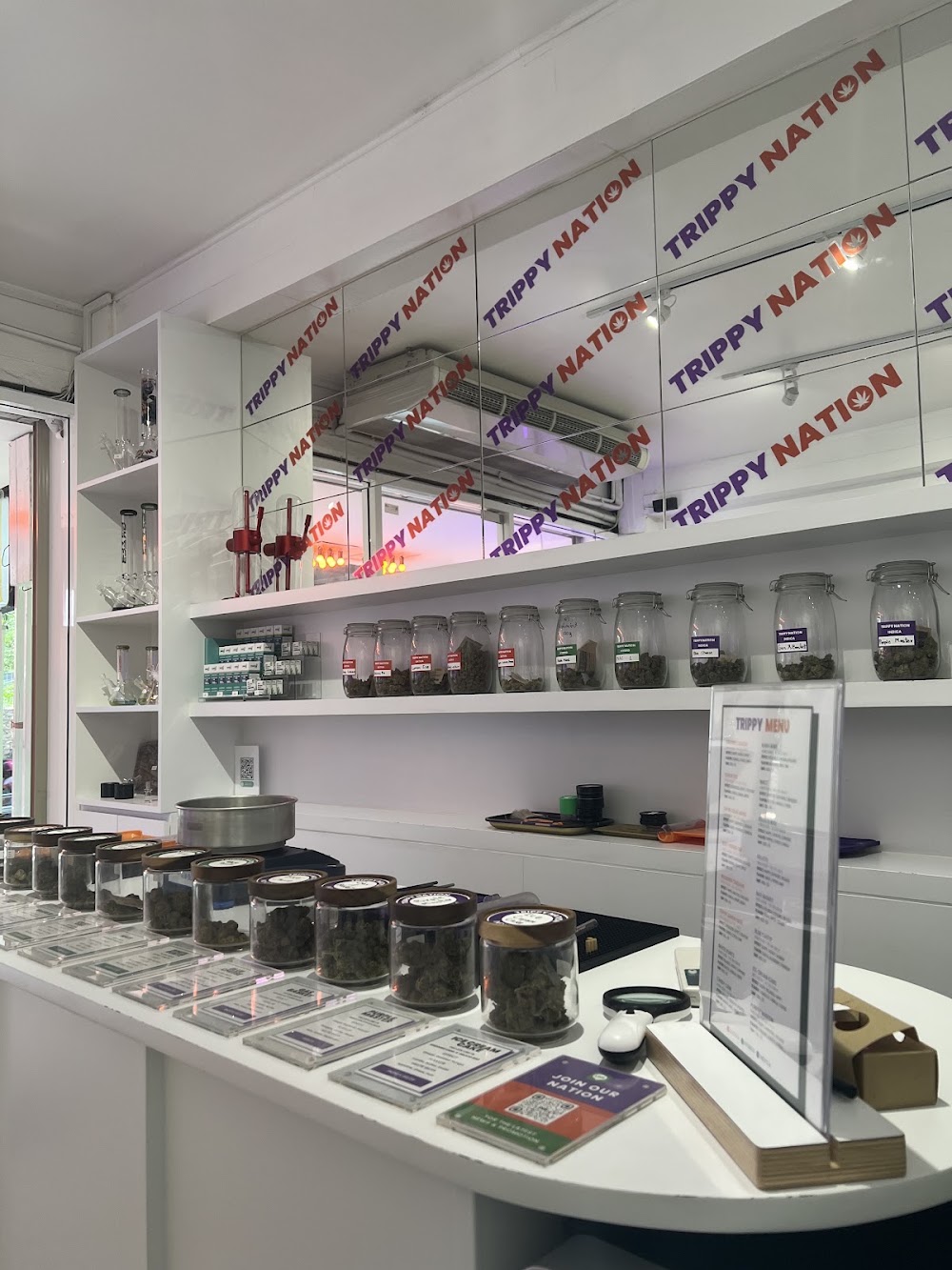 Trippy Nation Dispensary - Thonglor - photo 3
