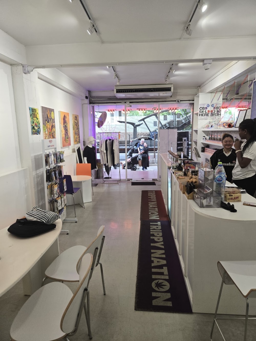 Trippy Nation Dispensary - Thonglor - photo 5