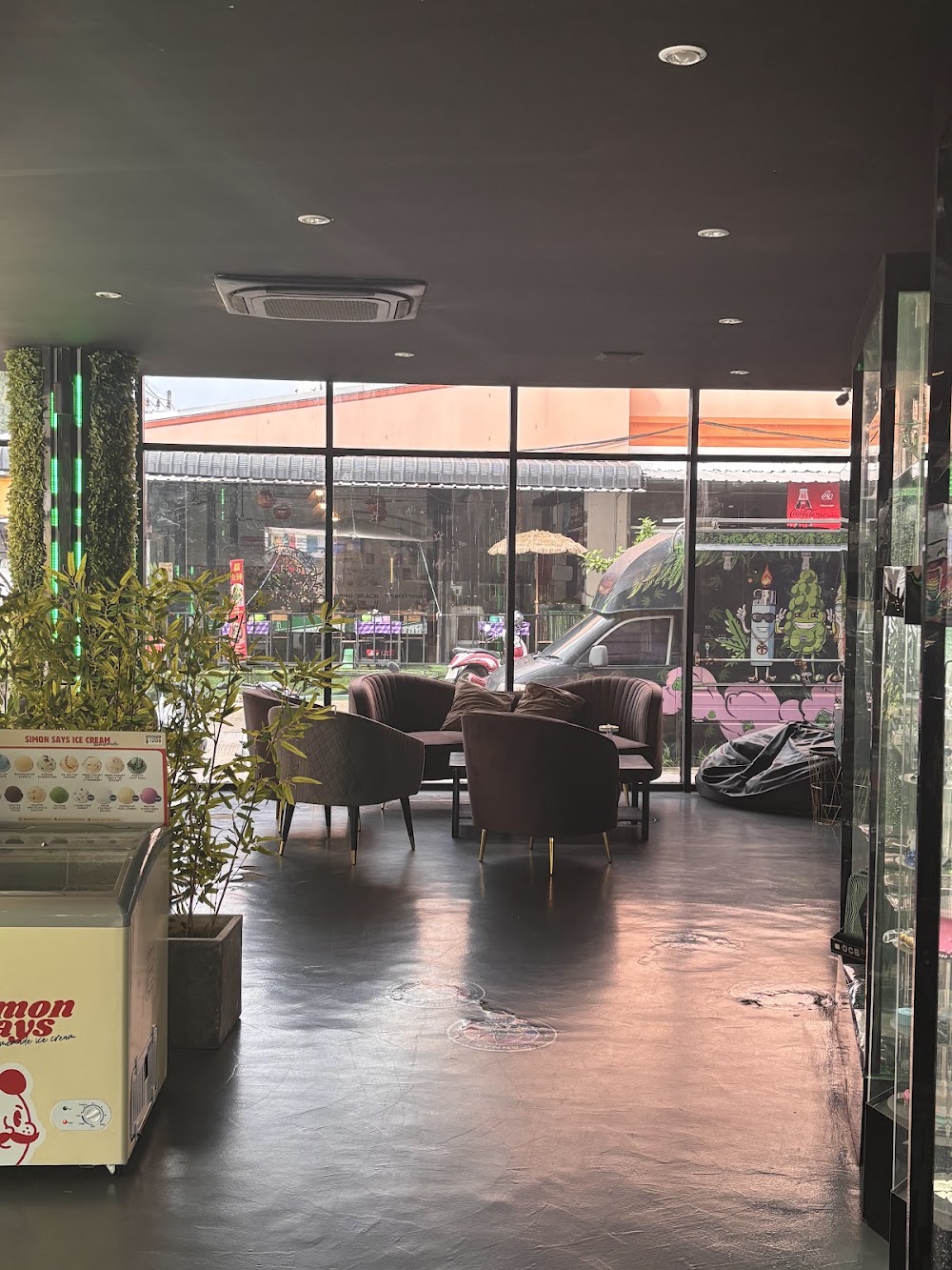 Cannabis World Phuket – Weed Store - photo 2