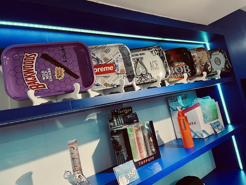 Daddy’s Dispensary & Lounge Phuket - photo 4