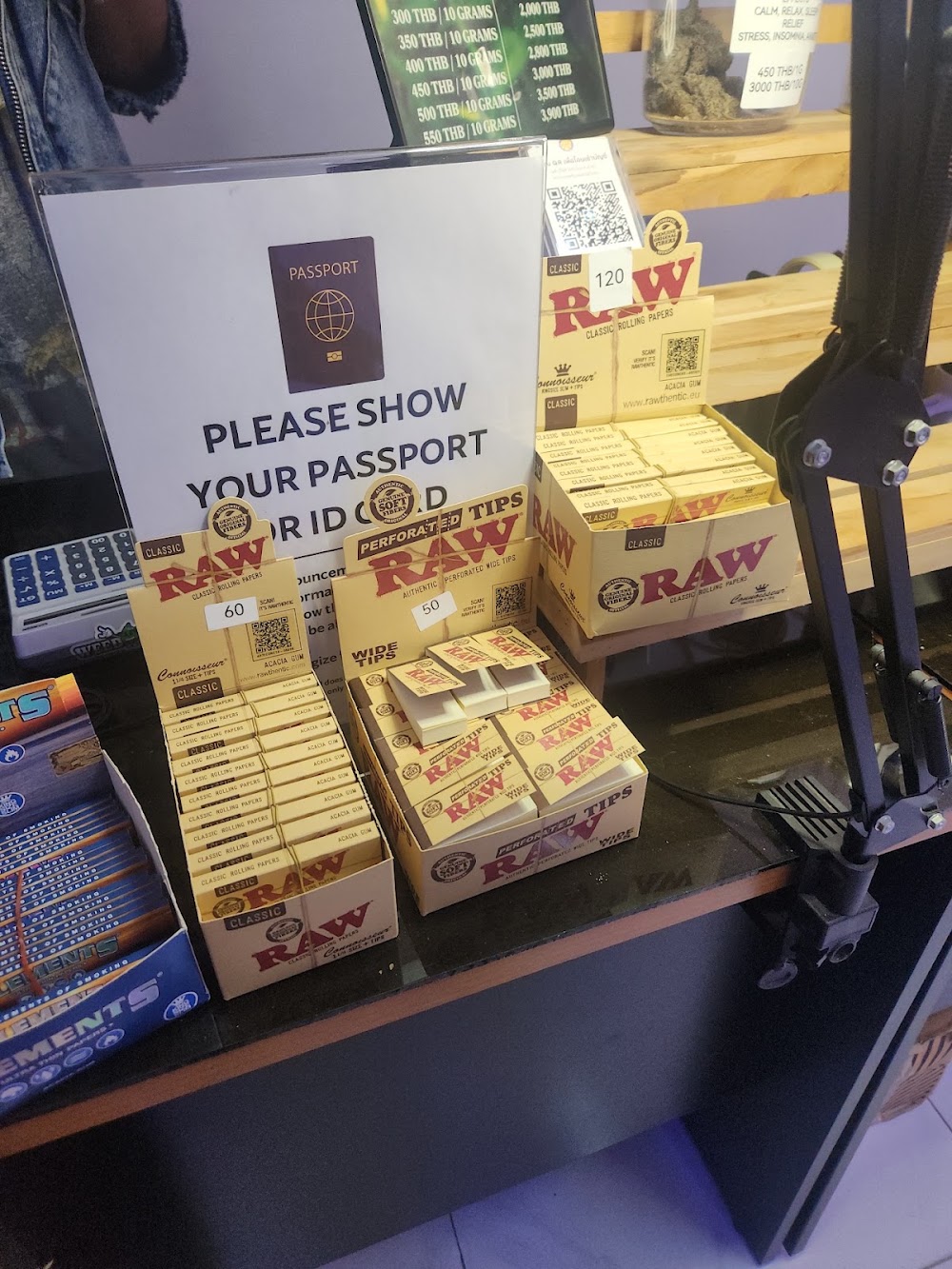 WEED ME Cannabis shop cnx - photo 4