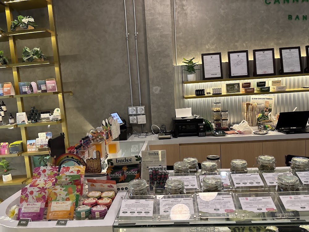 Siam Green Cannabis Co - Phrom Phong - photo 4