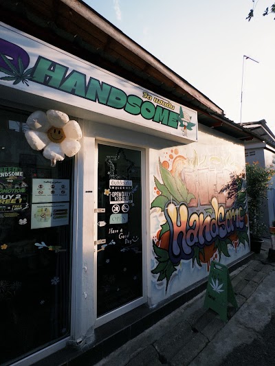 WEED HANDSOME - CANNABIS DISPENSARY 大麻 Marijuanas & SMOKING AREA [ WEED SHOP ] — cannabis dispensary in Old City, Chiang Mai