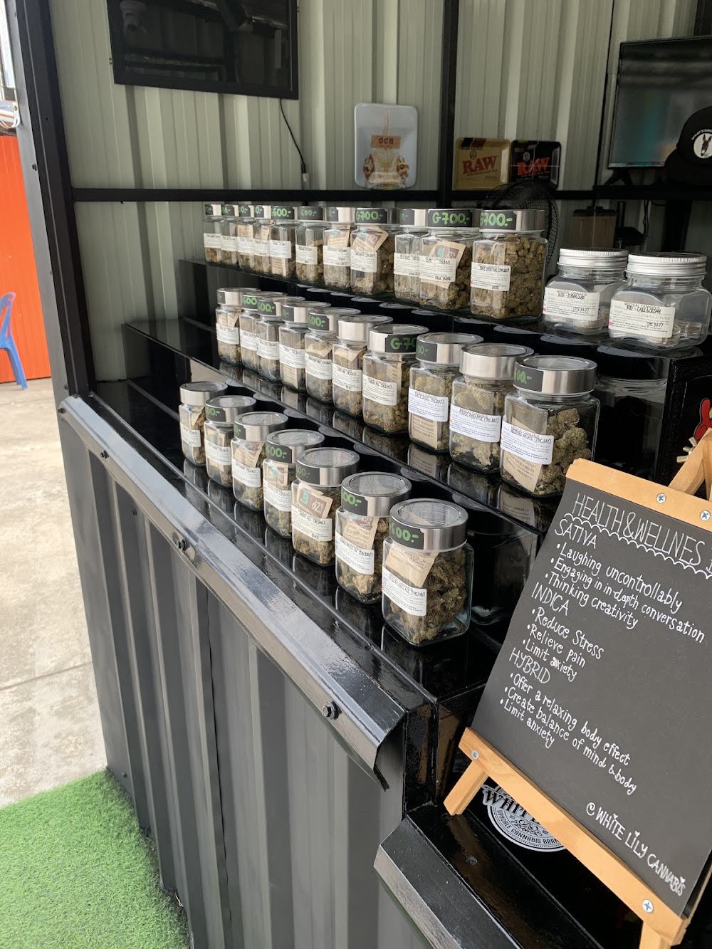 WHITE LILY cannabis dispensary & weed shop aonang - photo 2