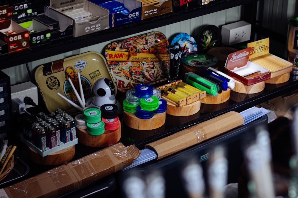 WHITE LILY cannabis dispensary & weed shop aonang - photo 4