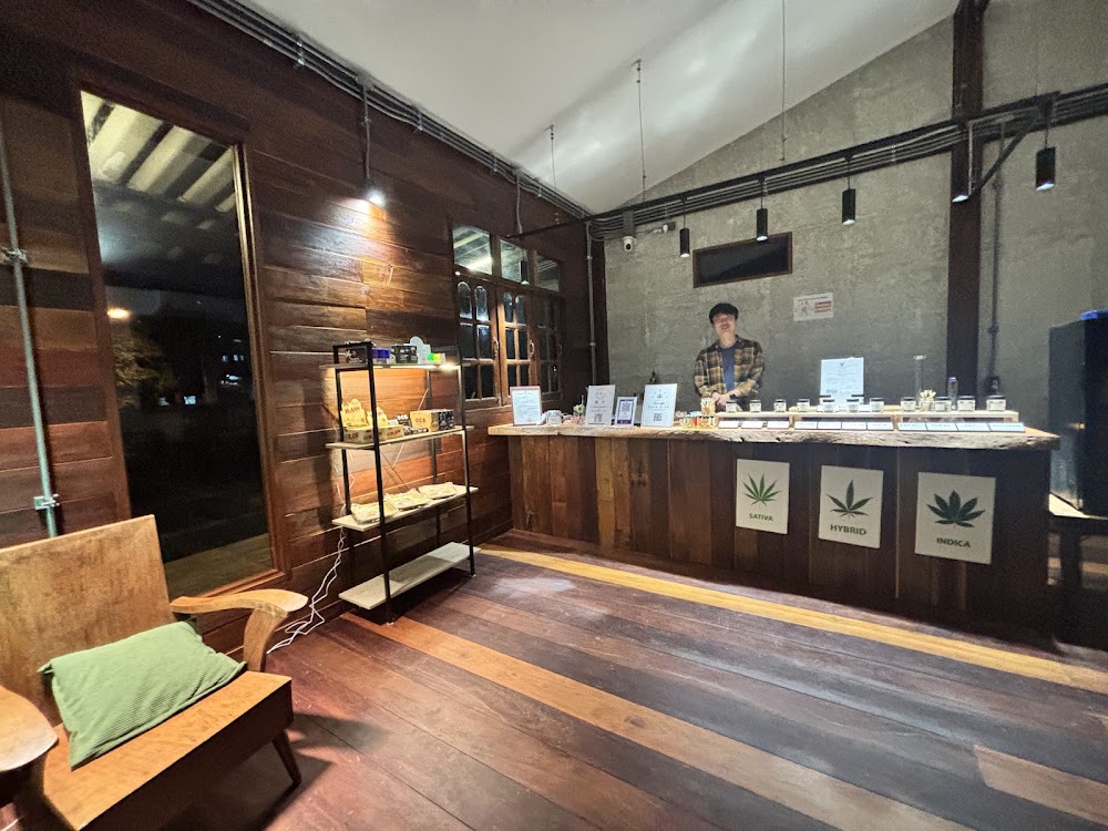 Huen High - Legal Weed & Cannabis Dispensary - photo 2