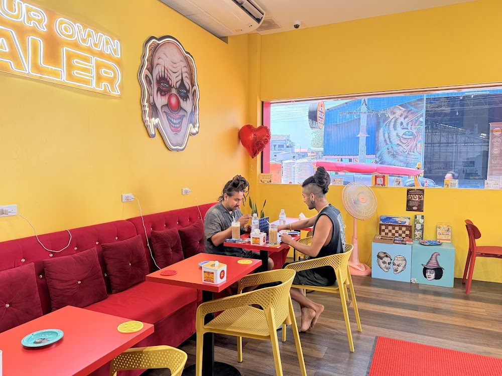 LION ROLLING CIRCUS - Dispensary, Phangan 1 - photo 4