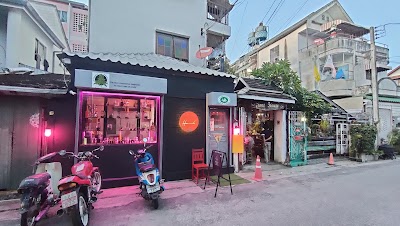 Hannah Organic — cannabis dispensary in Old City, Chiang Mai
