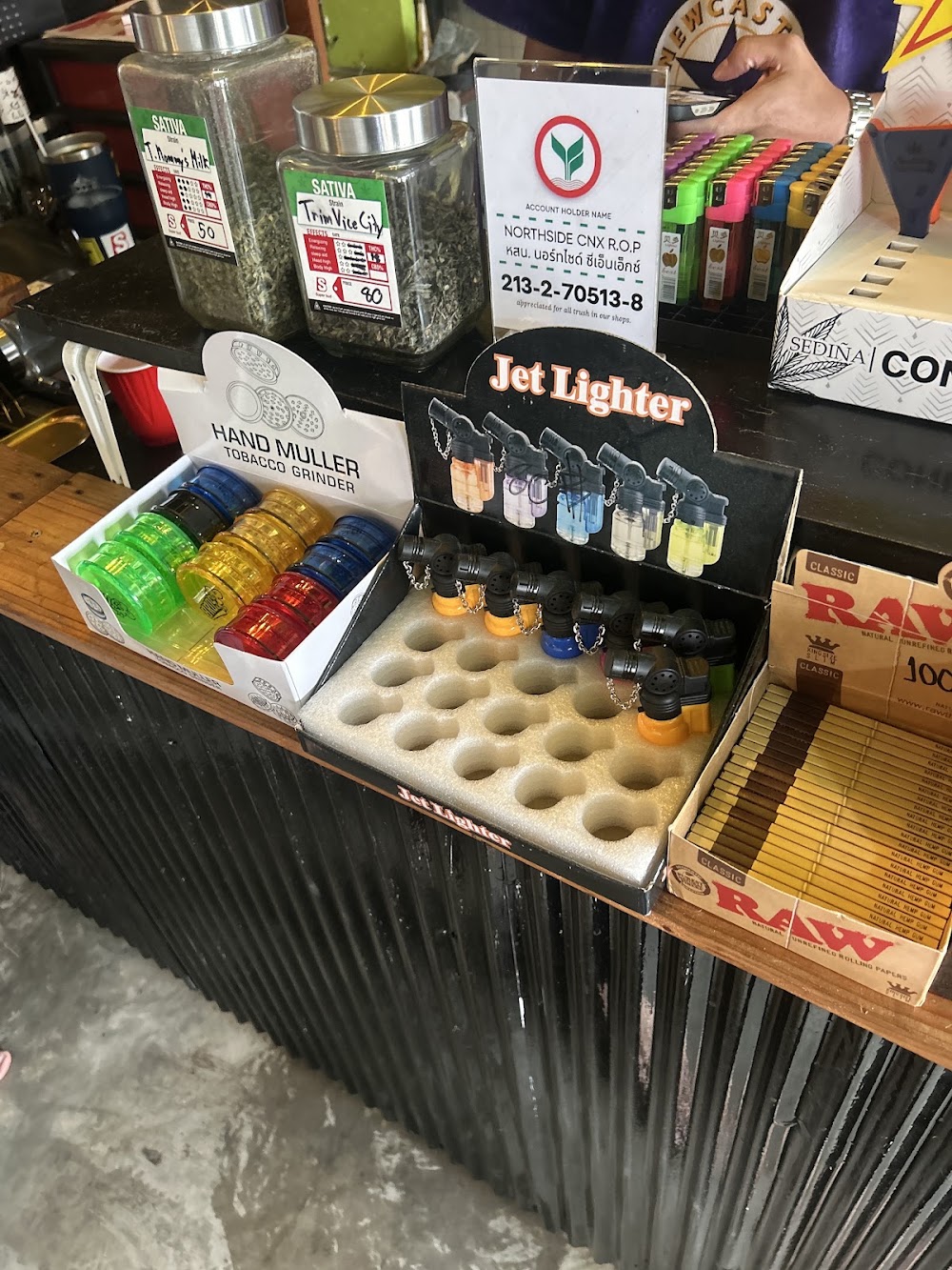 Weed Shop Superbud @Sridonchai - Cannabis dispensary 大麻 конопля - photo 2