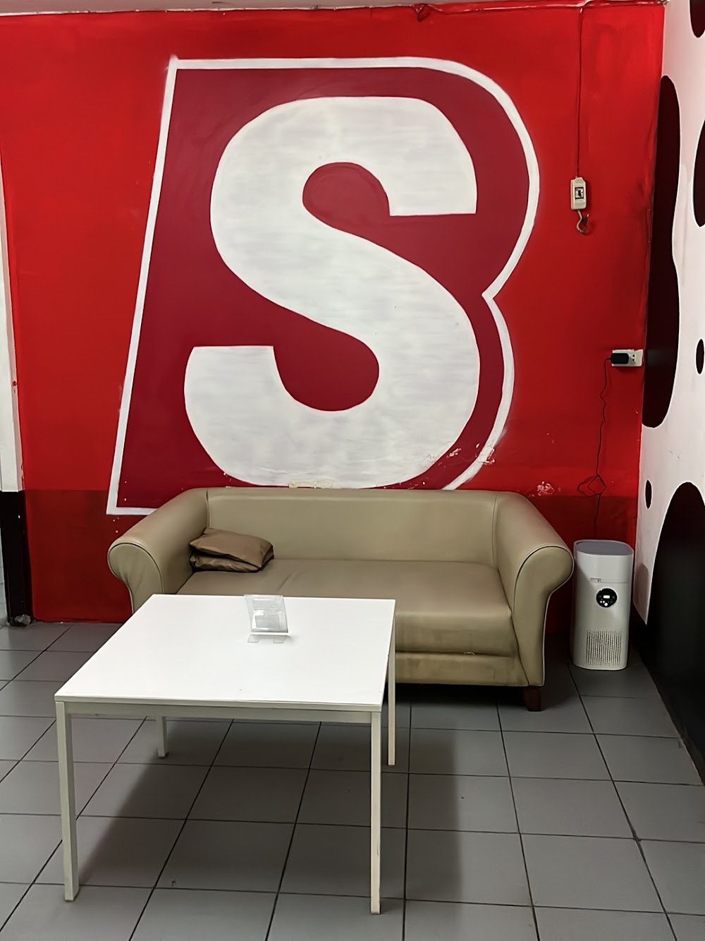 Weed Shop Superbud @Sridonchai - Cannabis dispensary 大麻 конопля - photo 4