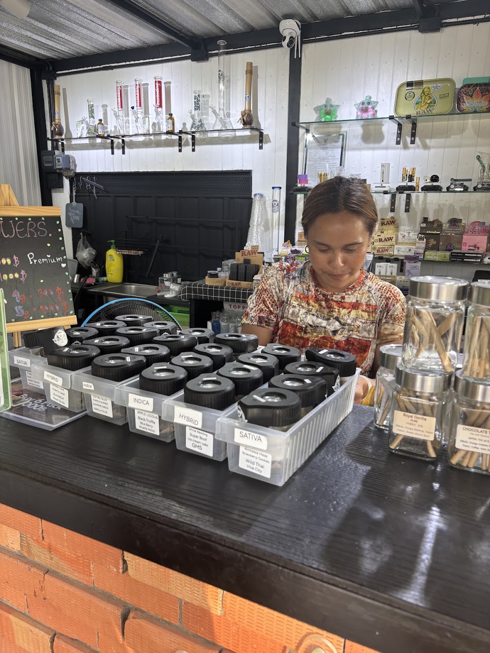 WHITE LILY cannabis dispensary & weed shop klong hang krabi - photo 5