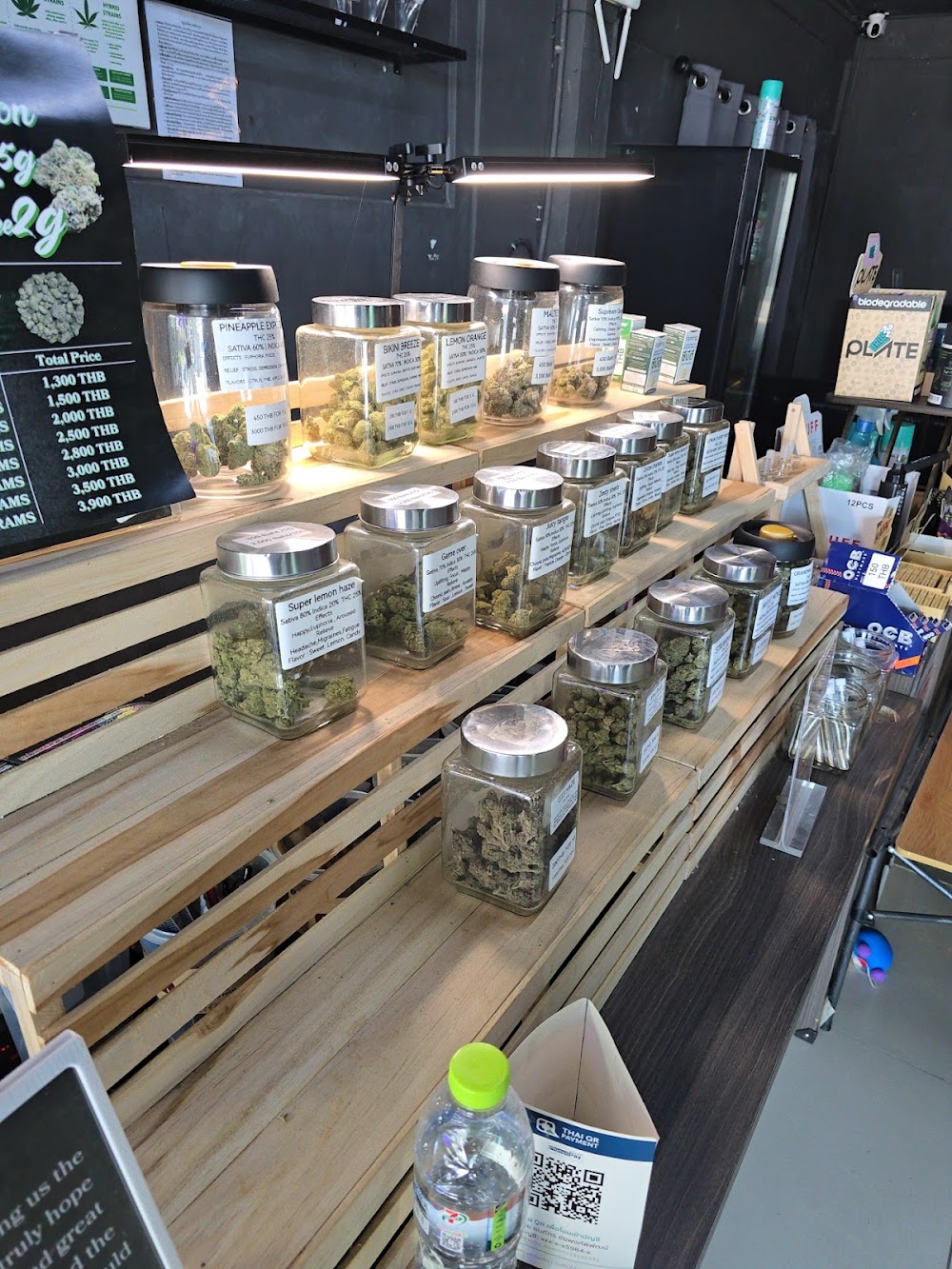 Weed All Day cannabis shop cnx - photo 4