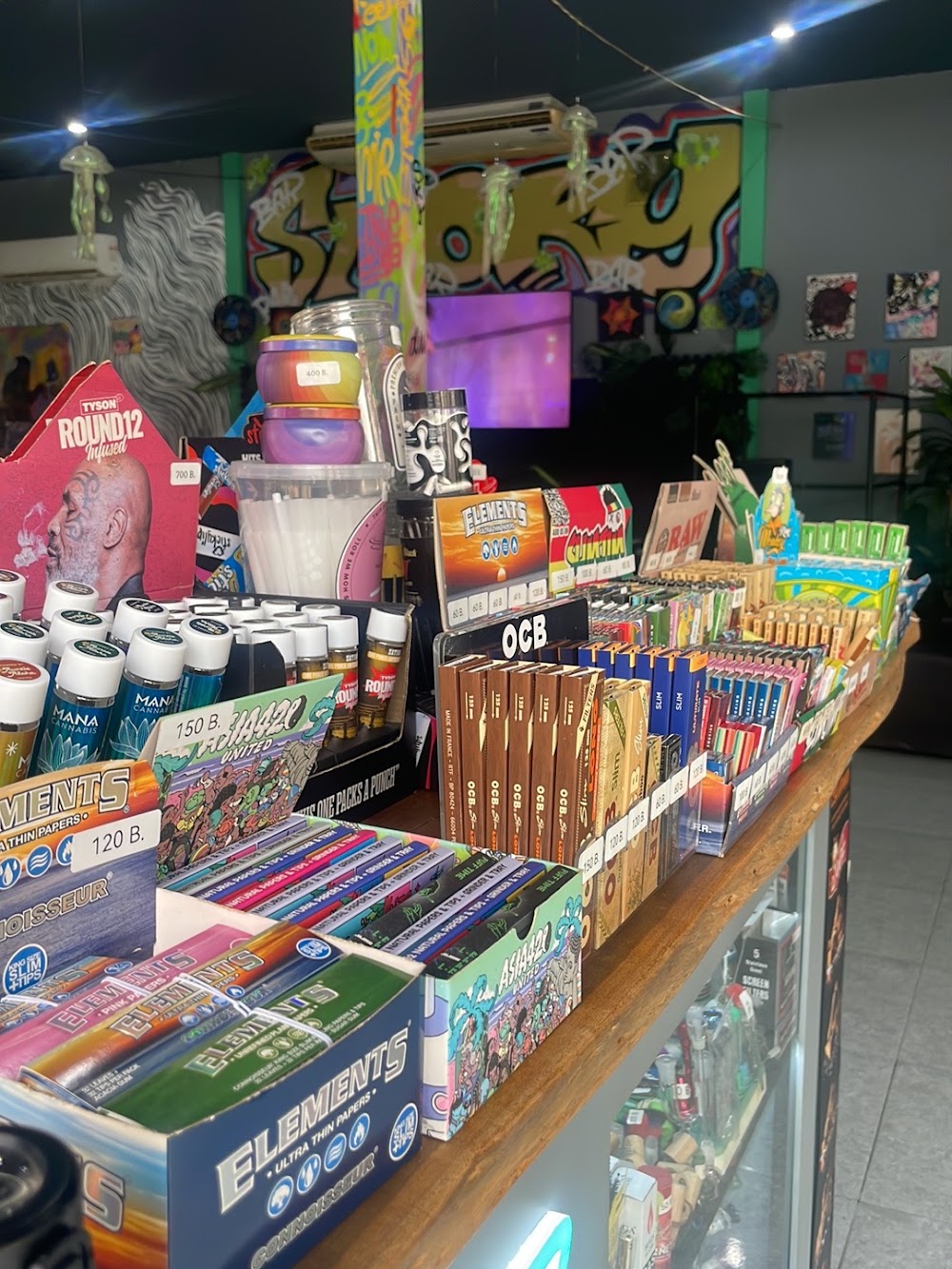 Smoky Bar Weed Store - photo 4