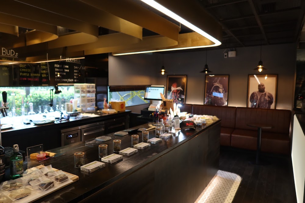 THC Thonglor Hemp Club - photo 5