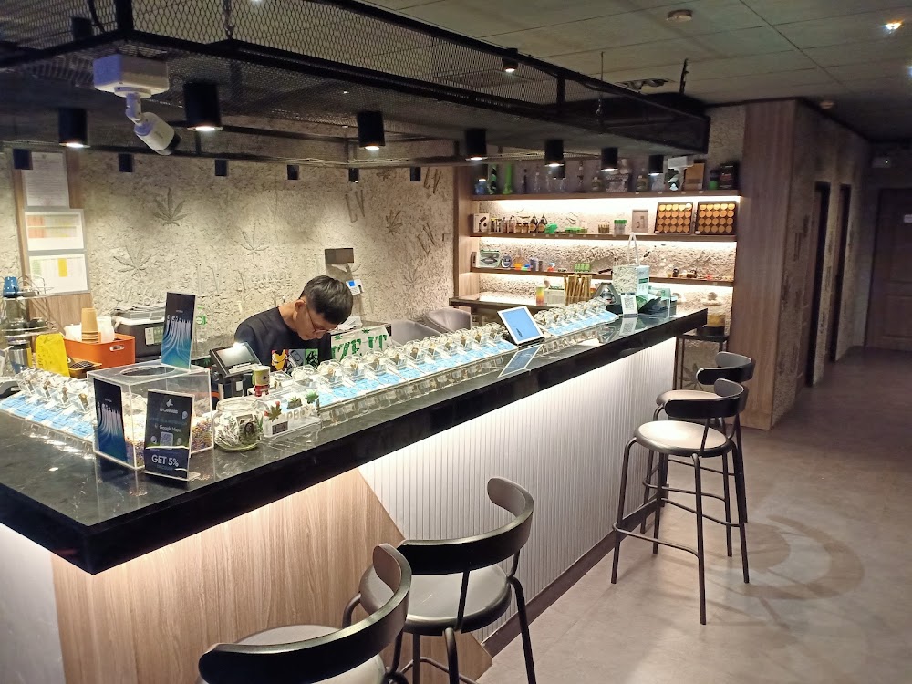 LV Cannabis Boutique BKK - photo 3