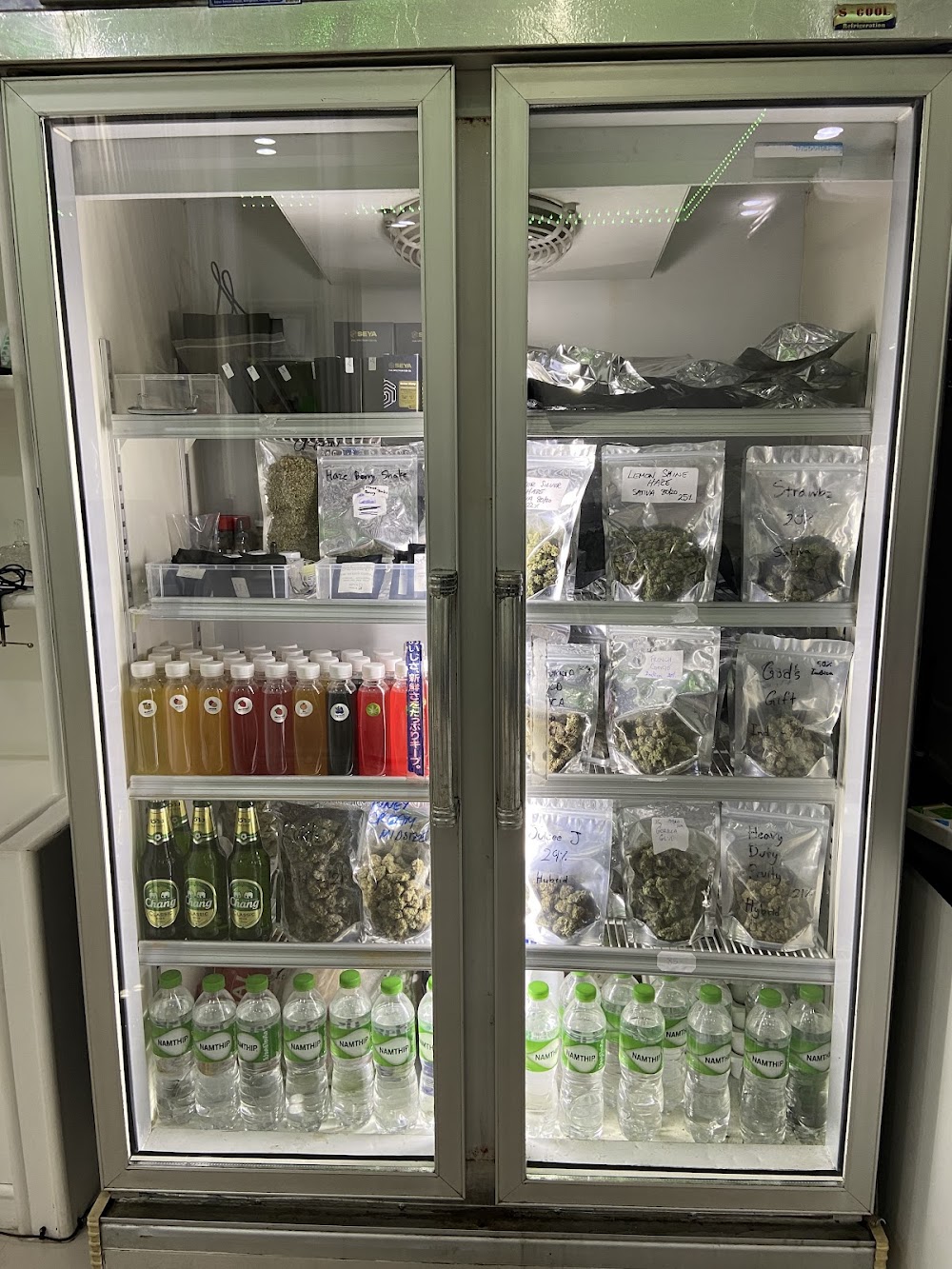 Sativa's King (Medical Dispensary) - photo 5