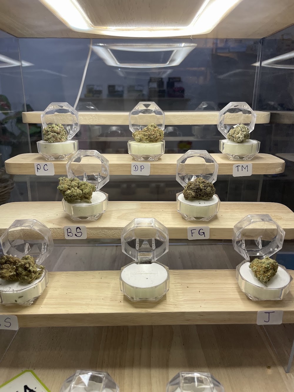 WEED US Coffee shop - photo 5