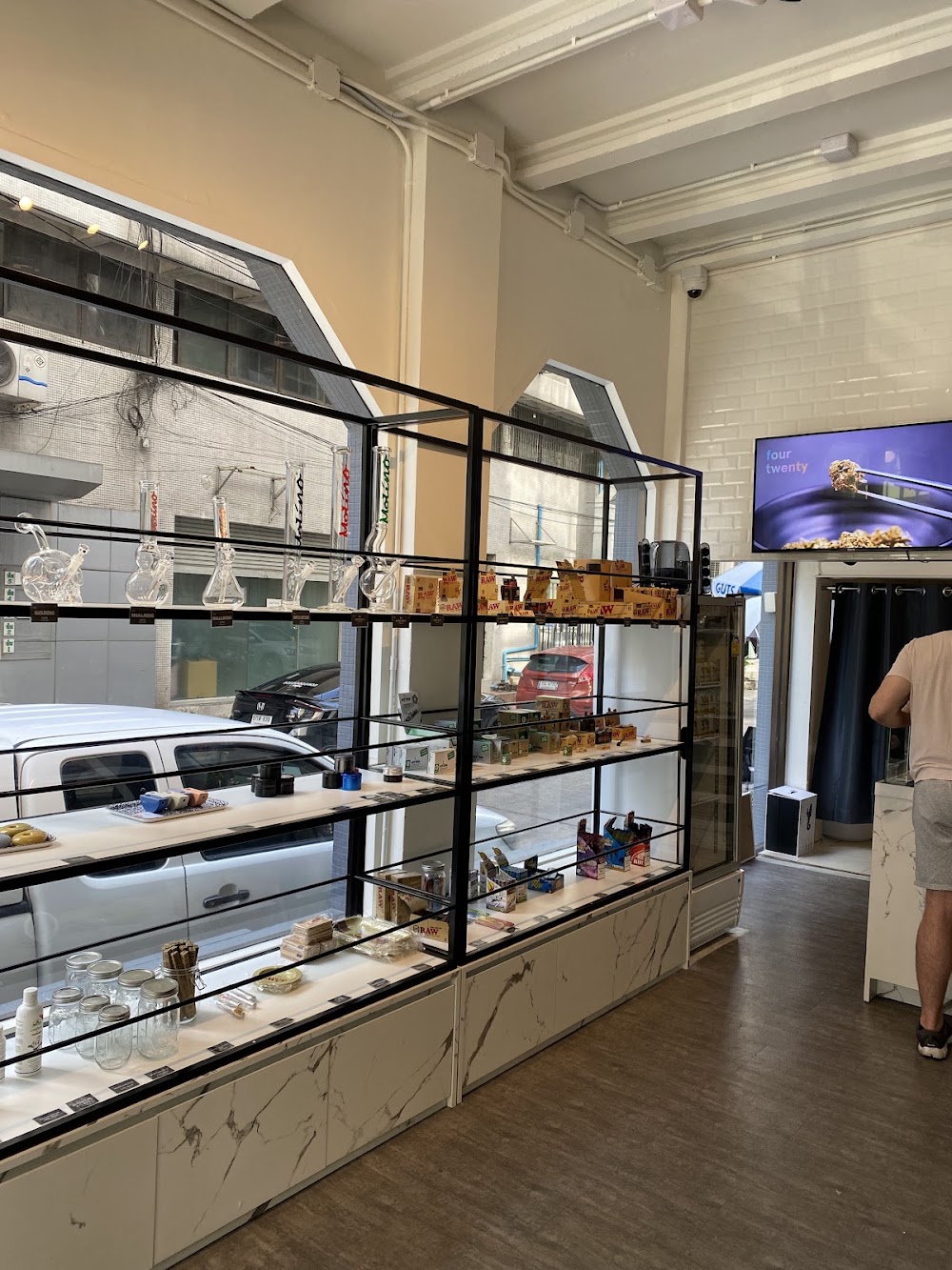 Four Twenty Cannabis Dispensary - High Garden Asoke - photo 4