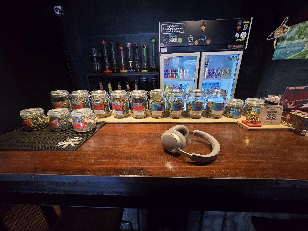 HighLandCannabis420 - photo 3