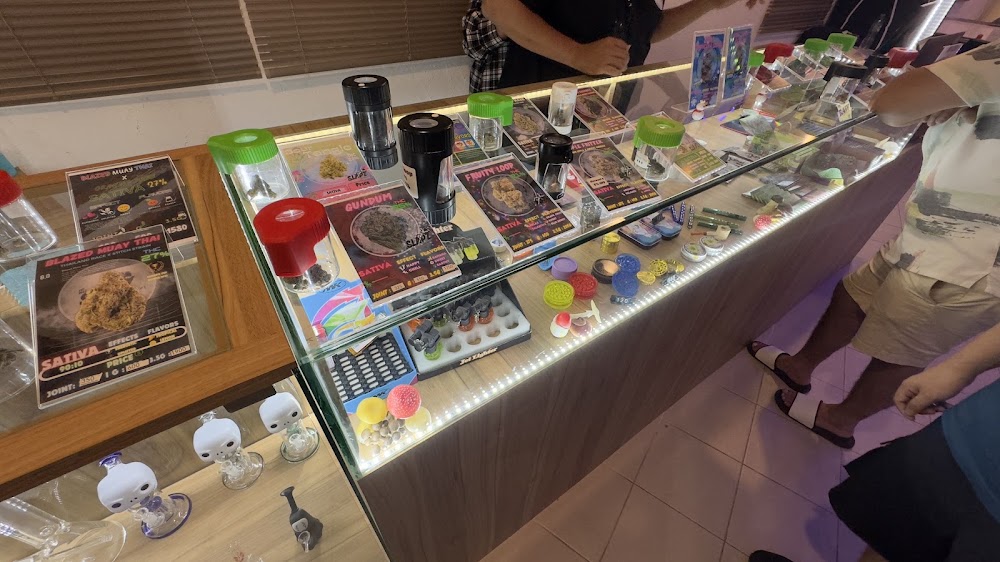 Cannabis House Pattaya by Slapz - photo 3