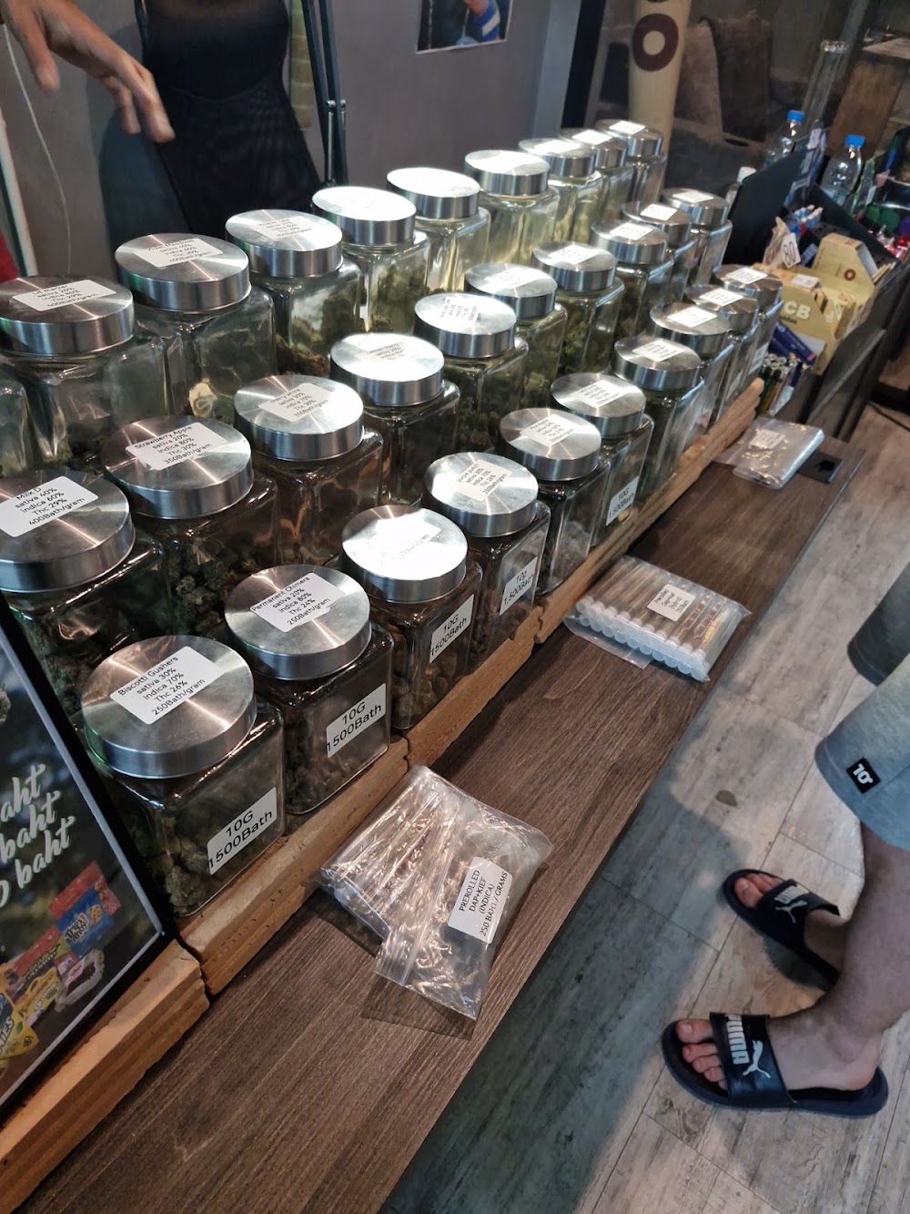 Weed Every day Cannabis shop cnx 大麻 marijuana - photo 5