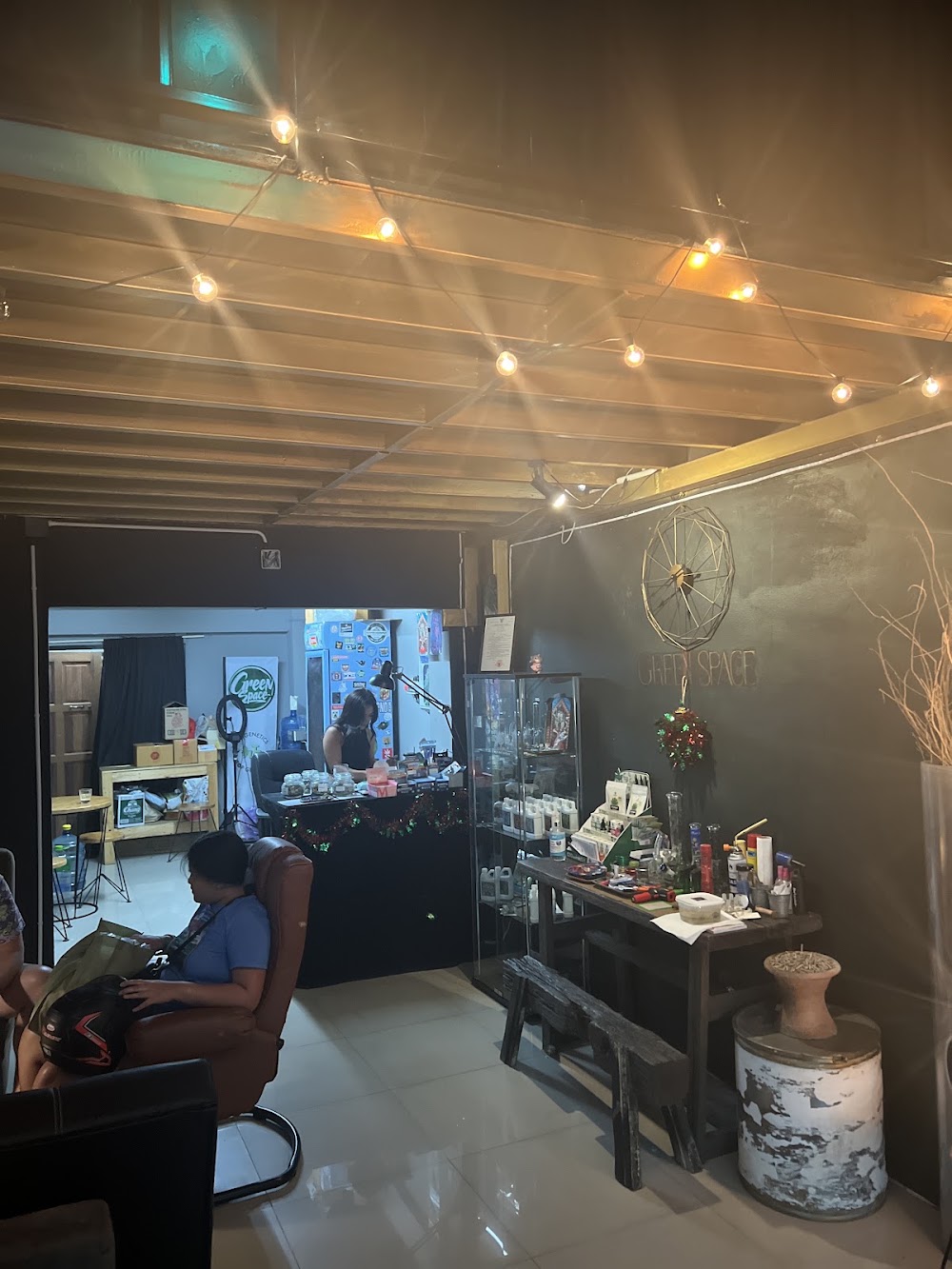 Green Space Weed Cannabis Social Club | Lounge | Rooftop - photo 4