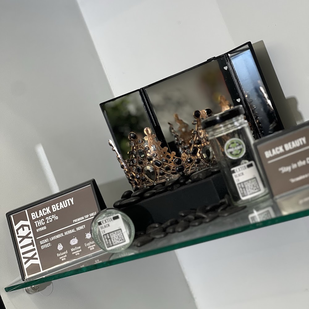 EXTIX Premium Cannabis Dispensary & Weed Shop - Surin Beach - photo 5