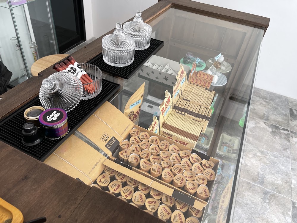 Ganja House Cafe | Cannabis Dispensary Patong Phuket | 大麻之家 | Best Weed Shop - photo 2