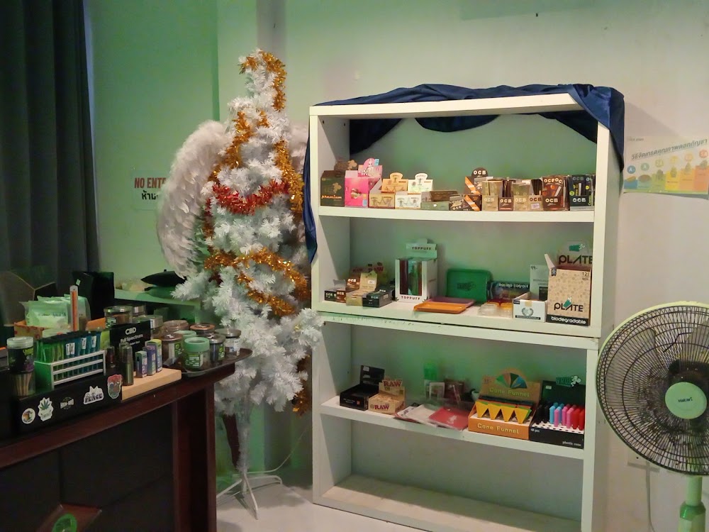 HIGH-BRO Cannabis Dispensary & Weed shop - photo 2