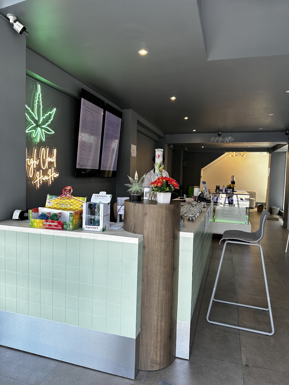 ร้านขายกัญชา High Cloud Hua Hin - photo 2
