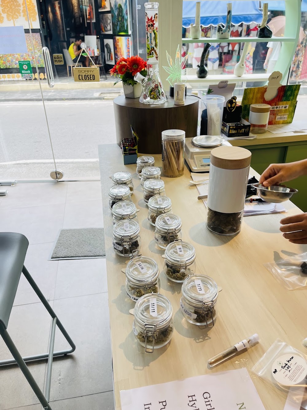 ร้านขายกัญชา High Cloud Hua Hin - photo 3